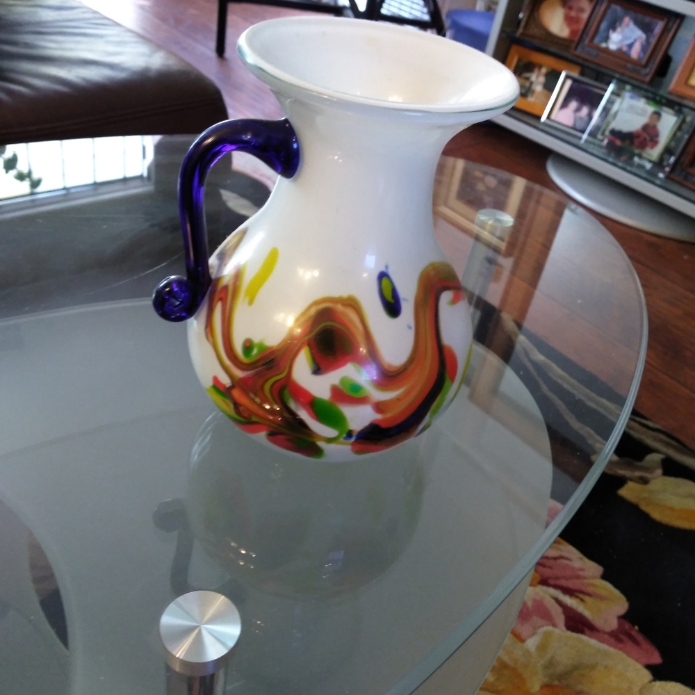 Hand blow vase or ?